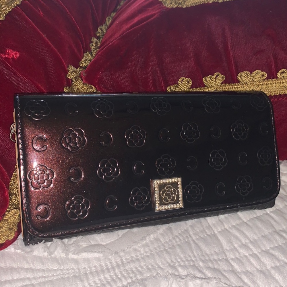 Authentic Clathas patent leather long wallet